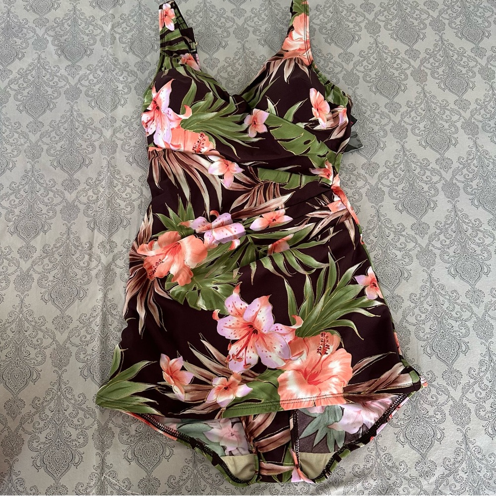 Roxanne Retro Bra Size 12/36B Floral Vintage One-Piece Ruched Swimsuit